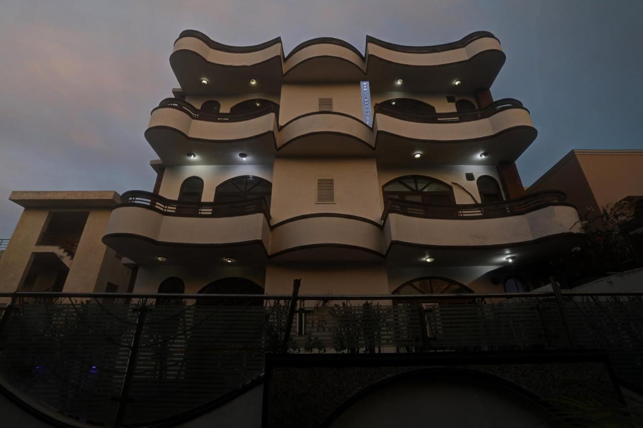 Townhouse The Premier View Near Iskcon Temple Noida Ξενοδοχείο Εξωτερικό φωτογραφία